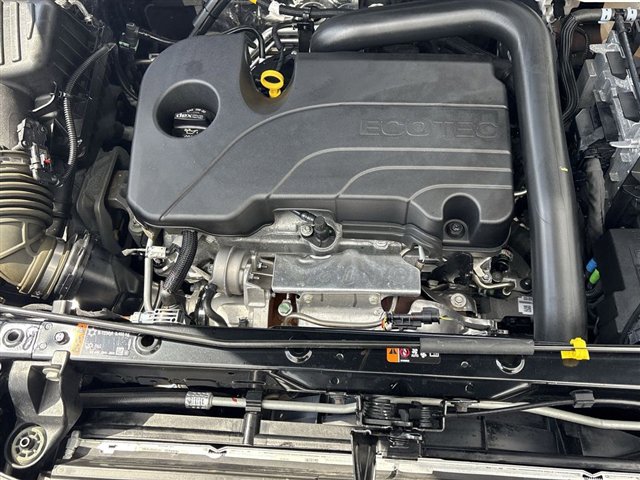 Certified 2024 Chevrolet Equinox LT w/ LPO, Floor Liner Package FWD image 28
