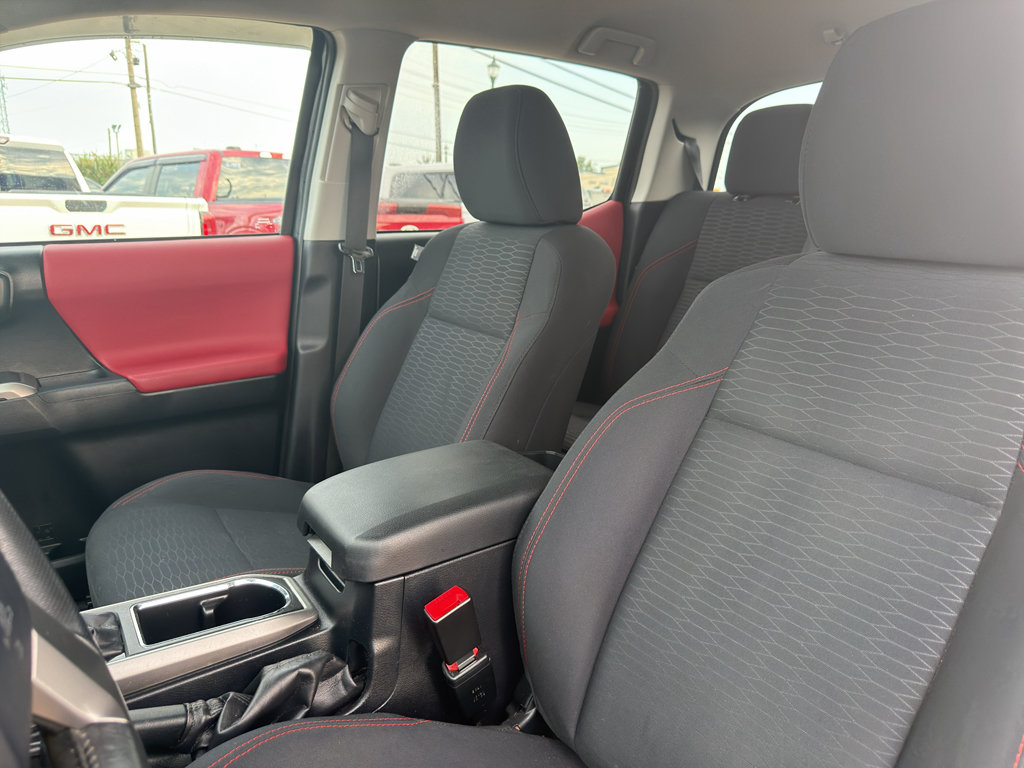 Used 2016 Toyota Tacoma SR5 w/ SR5 Appearance Package (SN) AWD/4WD image 38