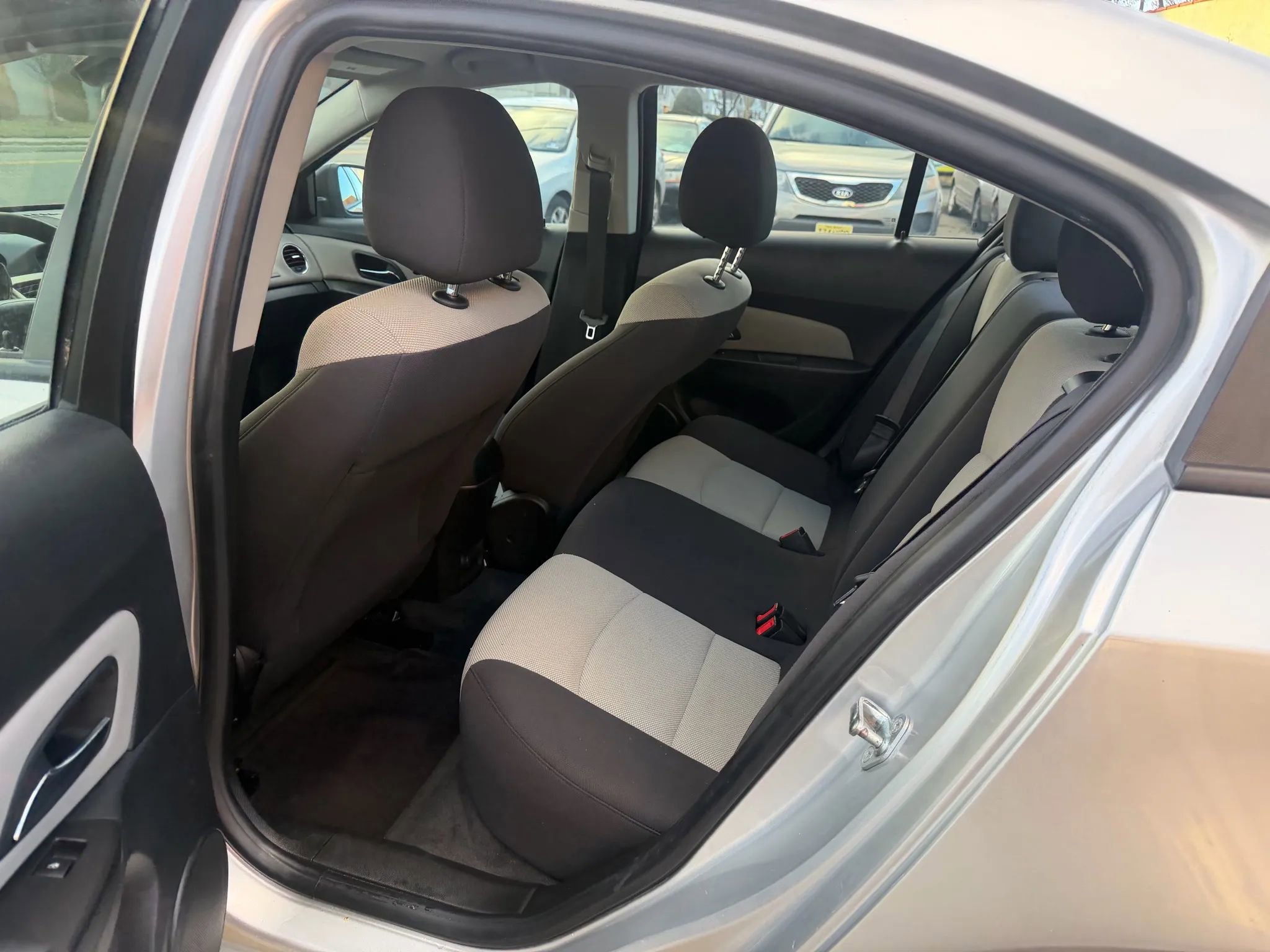 Used 2016 Chevrolet Cruze LS image 27