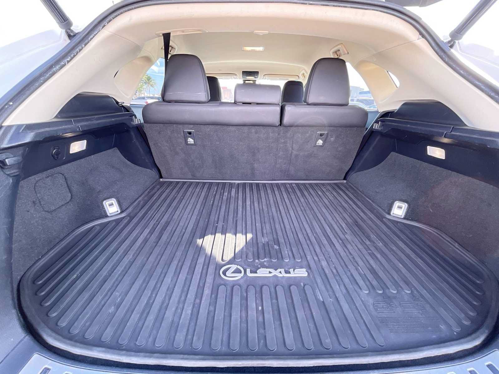 Used 2018 Lexus NX 300 FWD image 22