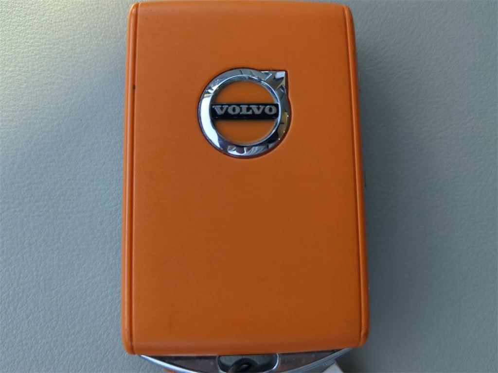 Used 2023 Volvo XC90 T8 Ultimate image 31