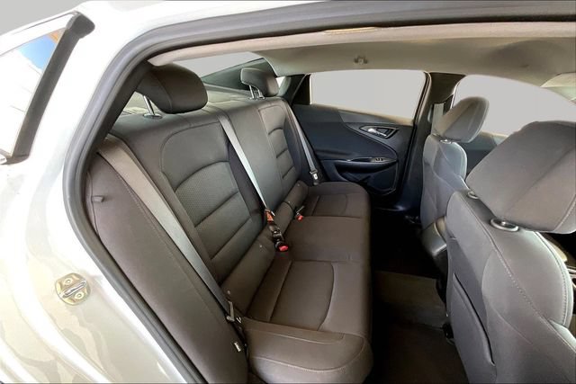 Used 2024 Chevrolet Malibu LS FWD image 17