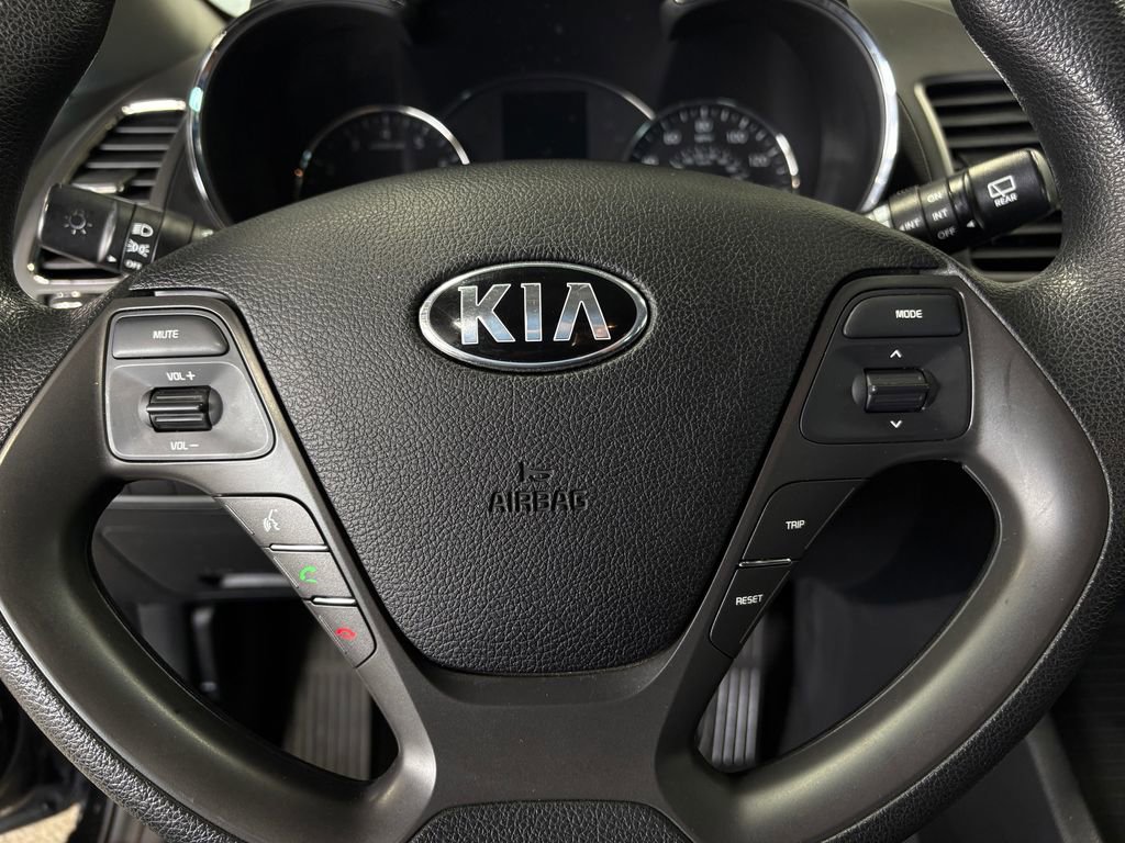 Used 2017 Kia Forte LX FWD image 15