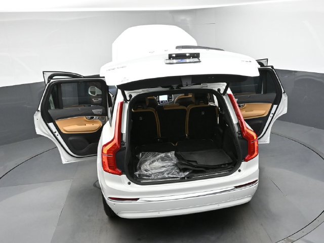 Used 2024 Volvo XC90 B6 Ultimate w/ Protection Package AWD/4WD image 51
