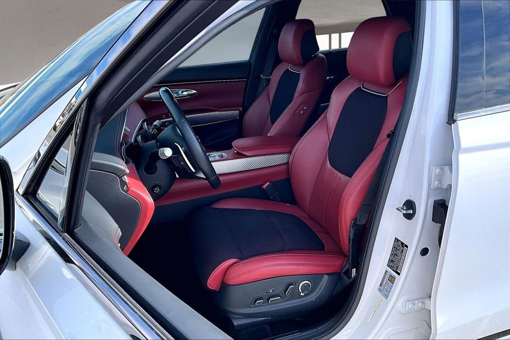 Used 2023 Genesis GV70 2.5T Sport Prestige w/ Sport Prestige Package image 26