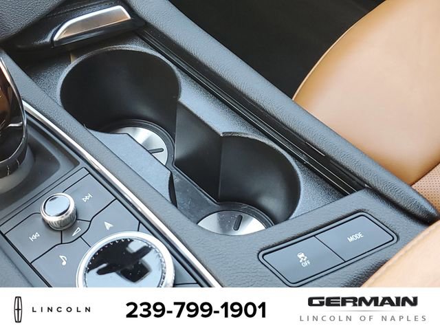 Used 2025 Cadillac XT5 Premium Luxury image 33