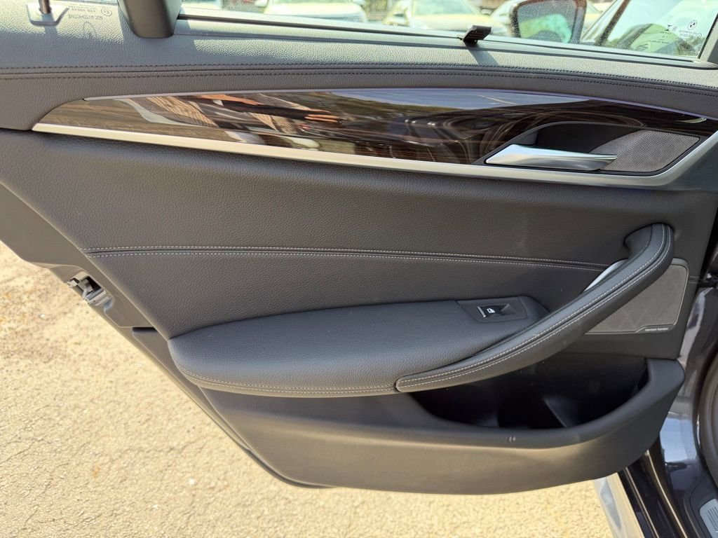 Used 2019 BMW M550i xDrive w/ Premium Package 2 image 28