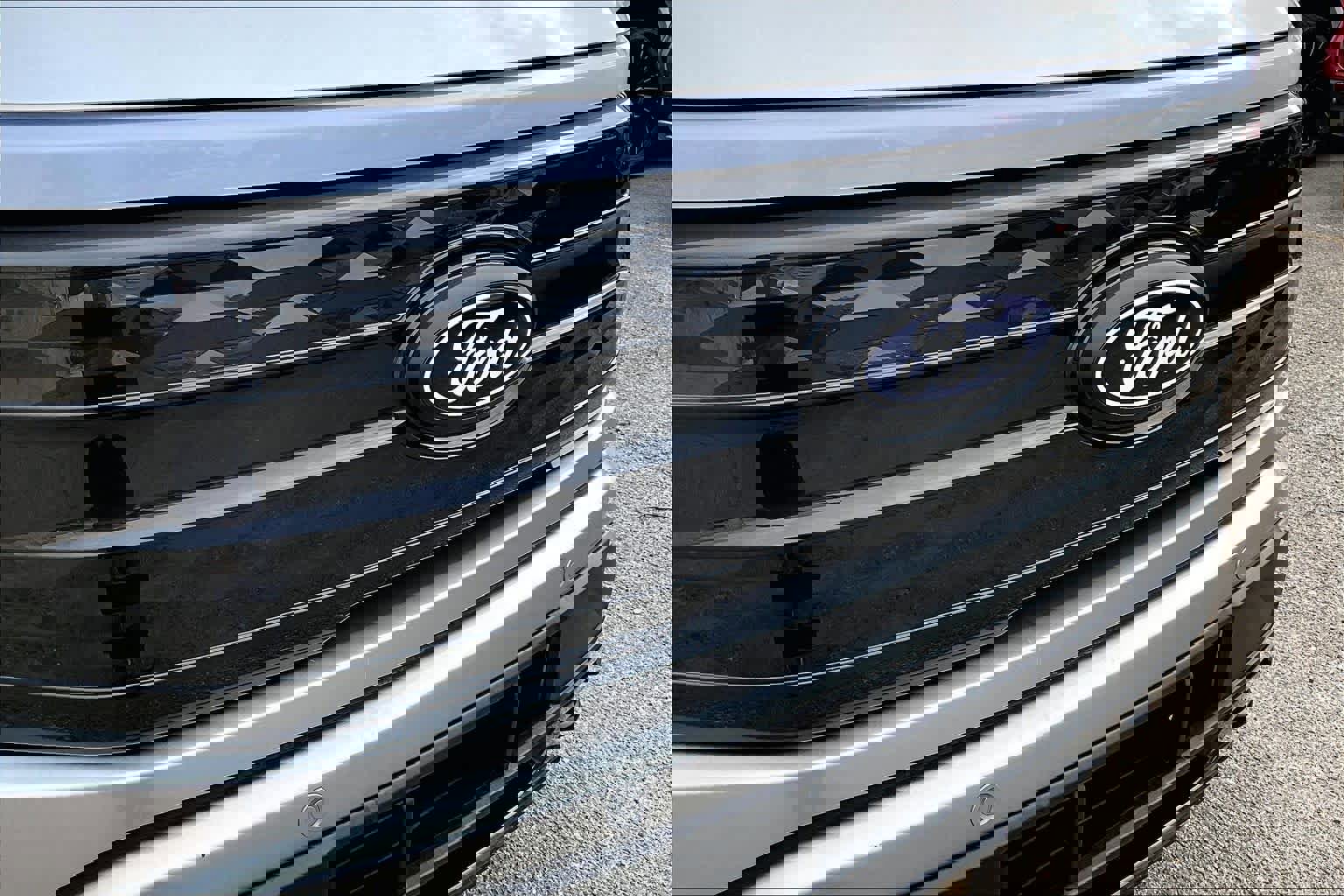 Certified 2025 Ford F150 Lightning Platinum image 29