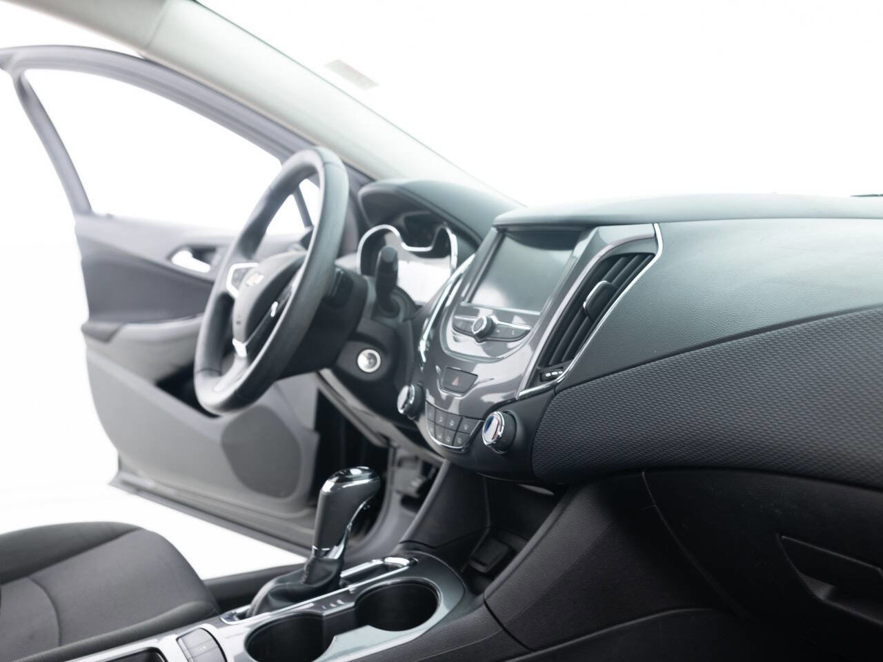 Used 2016 Chevrolet Cruze LT FWD image 27