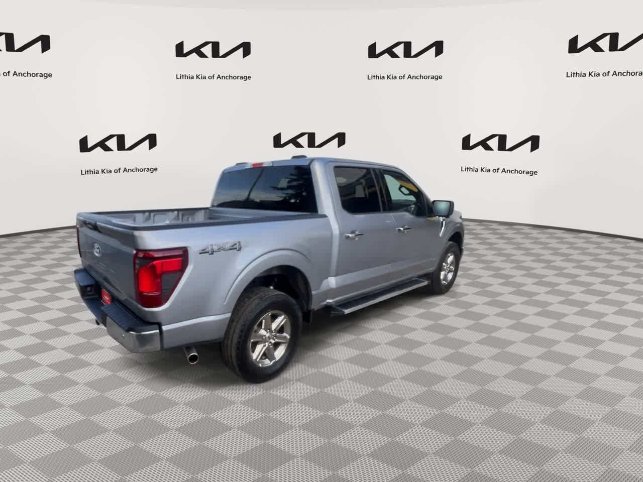 Used 2024 Ford F150 XLT w/ Tow/Haul Package AWD/4WD image 8