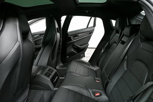 New 2025 Porsche Panamera 4 image 21
