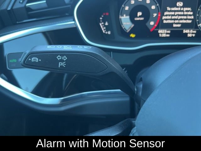 Used 2025 Audi Q3 2.0T Premium w/ Convenience Package image 16