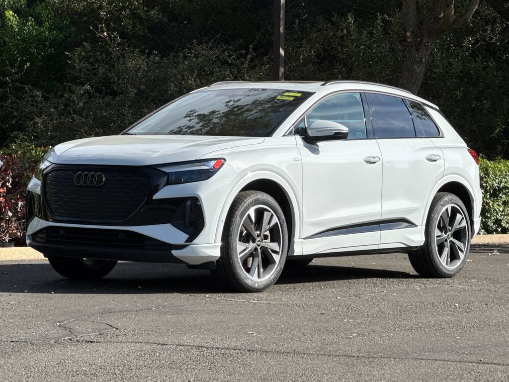 Used 2024 Audi Q4 e-tron Premium Plus w/ Premium Plus AWD/4WD image 9