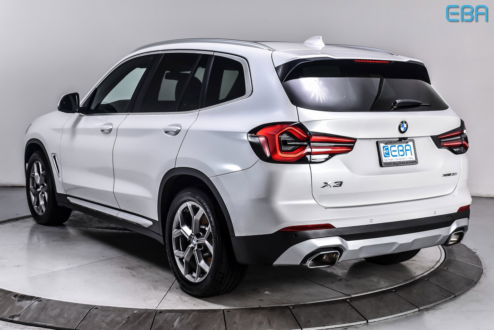 Used 2022 BMW X3 xDrive30i w/ Premium Package 2 image 4
