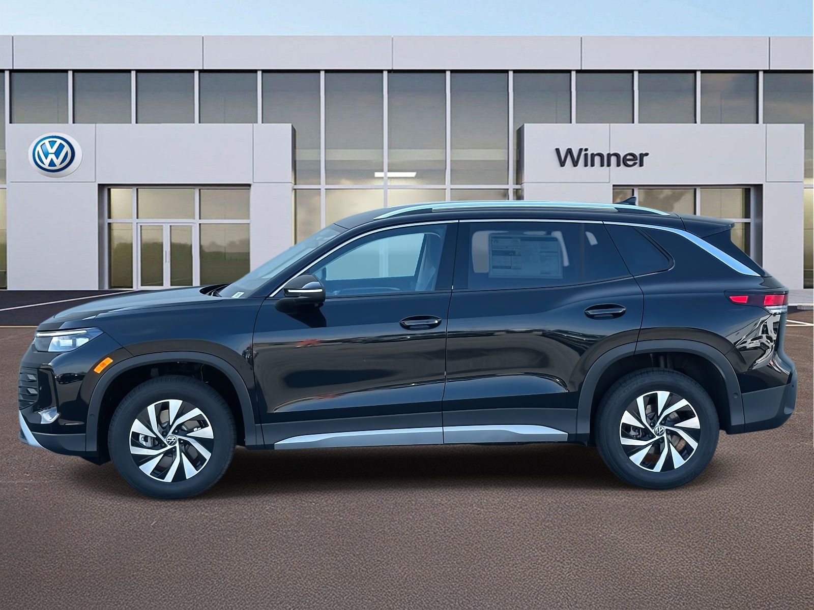 New 2026 Volkswagen Tiguan S video 2