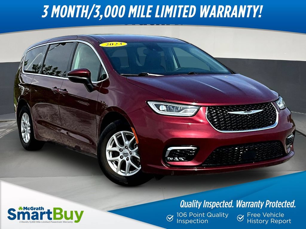 Used 2023 Chrysler Pacifica Touring-L FWD image 1
