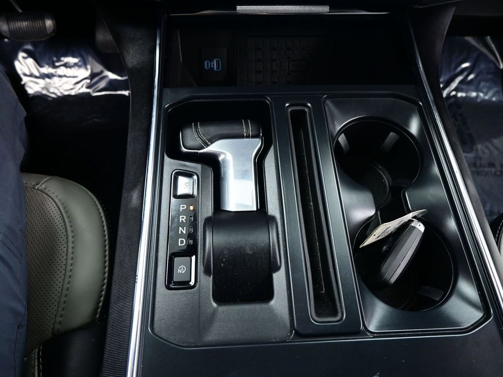 Used 2024 Ford F150 Lightning Platinum image 19