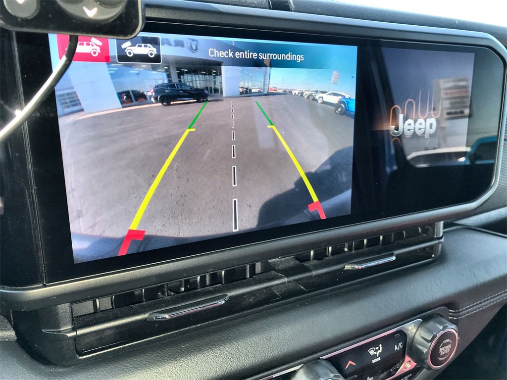 Used 2024 Jeep Wrangler Unlimited Rubicon 392 image 17