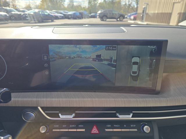 New 2025 Hyundai Sonata Limited FWD image 17