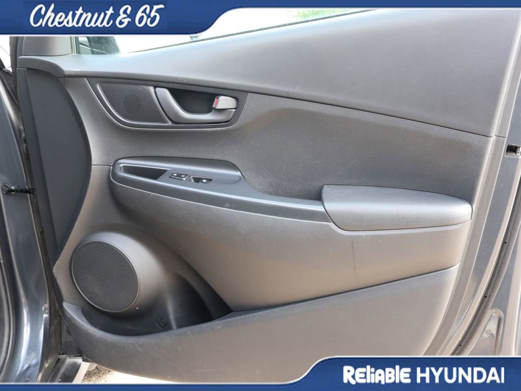 Used 2018 Hyundai Kona SEL w/ SEL Tech Package 02 FWD image 9