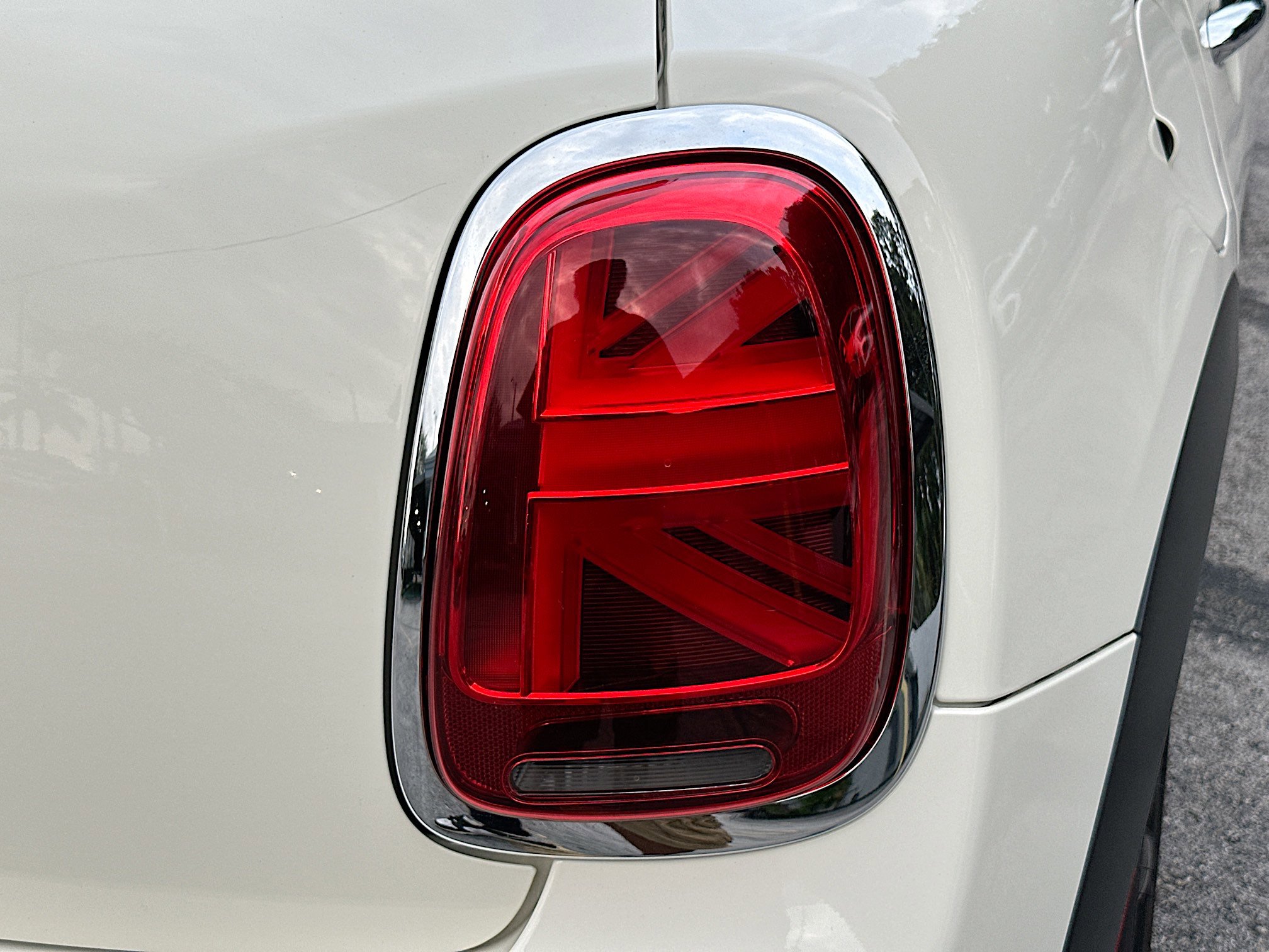 Used 2022 MINI Cooper 4-Door Hardtop image 28