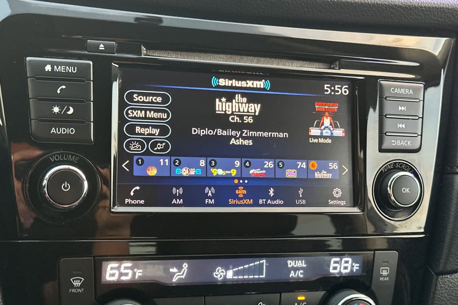 Used 2018 Nissan Rogue SV image 18