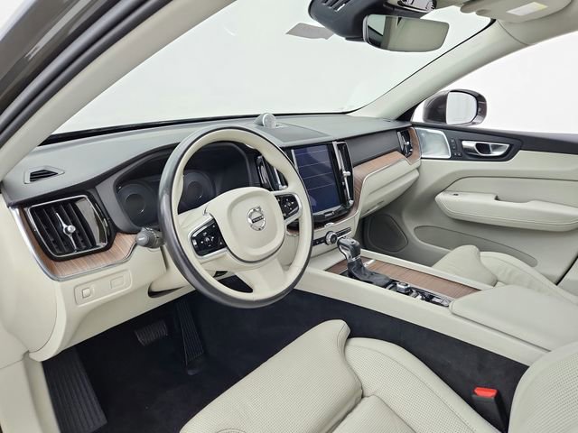 Used 2018 Volvo XC60 T6 Inscription w/ Luxury Seat Package image 28