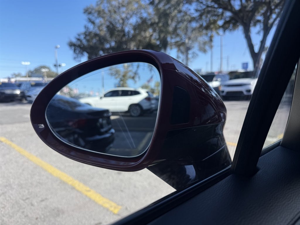 Used 2018 Porsche Panamera 4 image 36