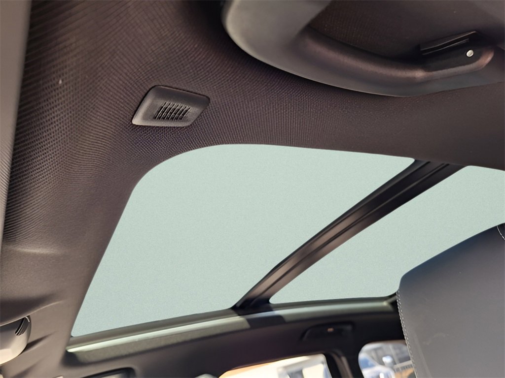 Used 2025 BMW X1 xDrive28i image 15