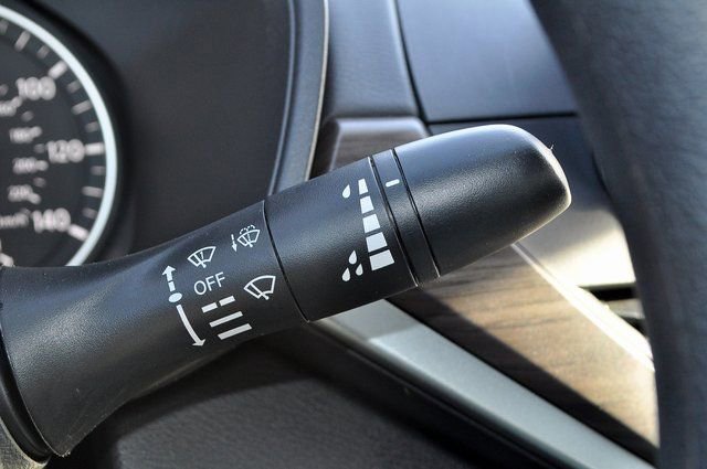 Used 2024 Nissan Altima 2.5 SV image 32