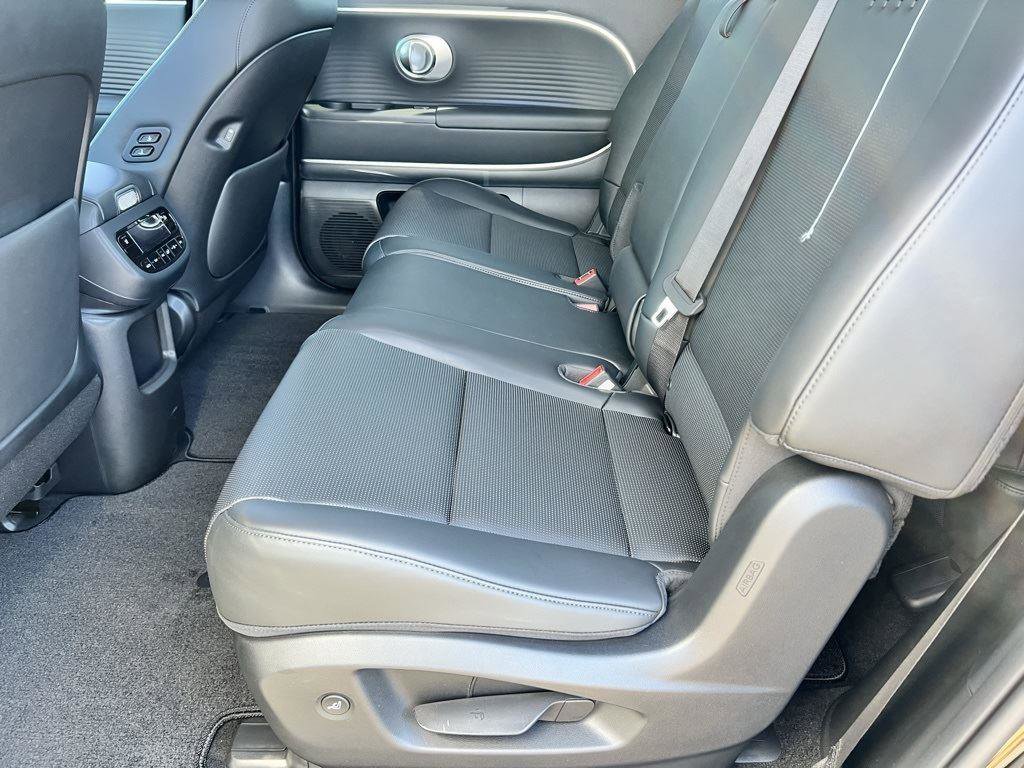 New 2026 Hyundai Ioniq 9 SEL image 8