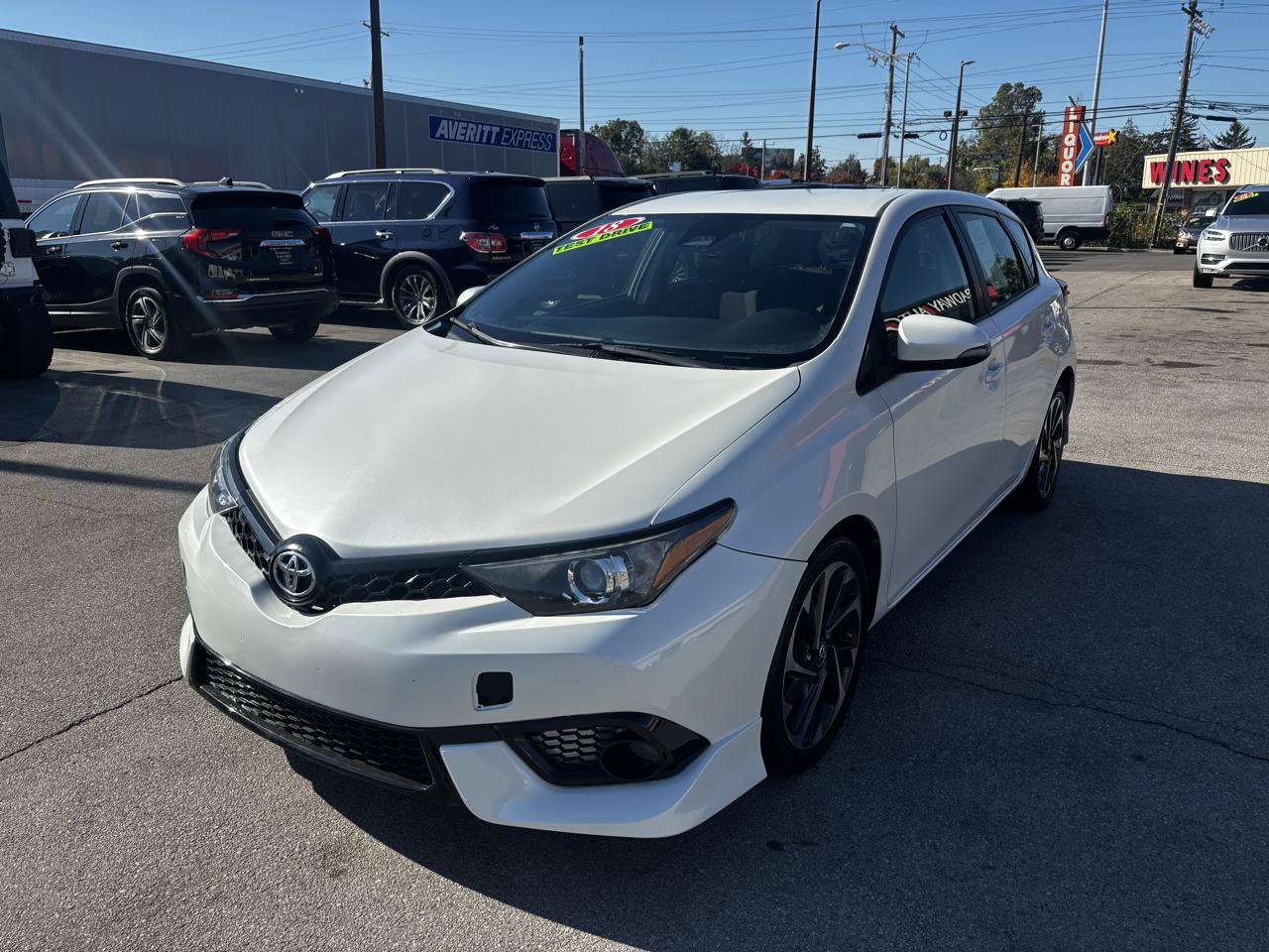 Used 2018 Toyota Corolla iM w/ Carpet Mat Package (TMS) FWD image 7