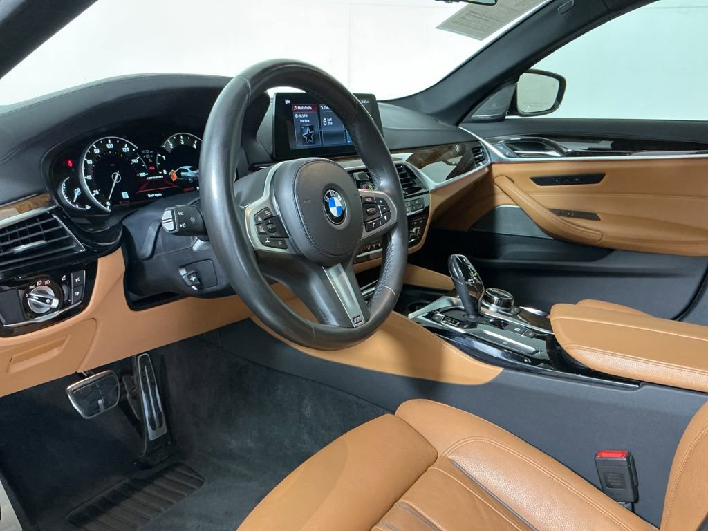 Used 2018 BMW M550i xDrive w/ Dynamic Handling Package image 22