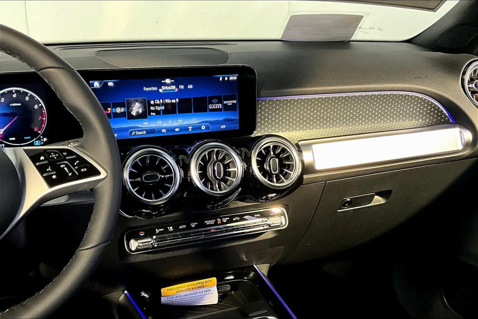 New 2026 Mercedes-Benz GLB 250 4MATIC image 8