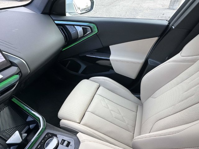 New 2026 BMW X3 xDrive30i w/ Premium Package AWD/4WD image 18