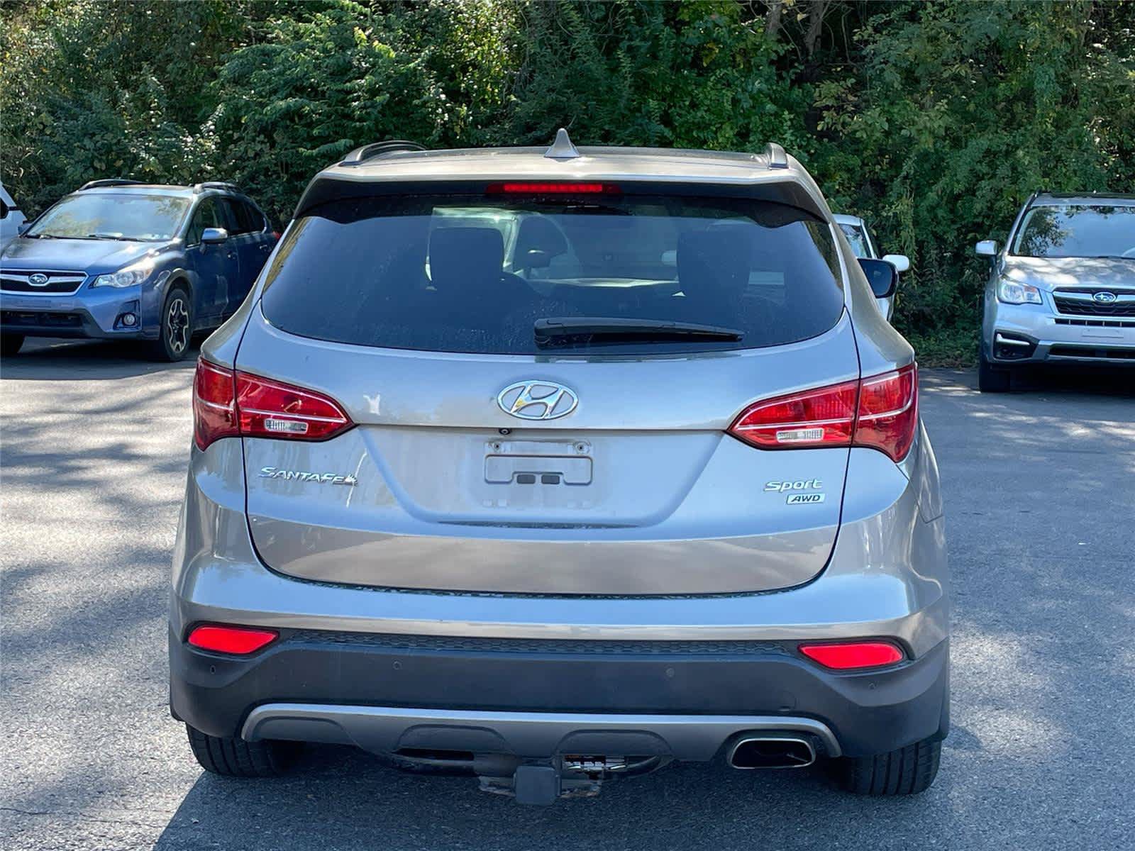 Used 2016 Hyundai Santa Fe Sport w/ Option Group 04 AWD/4WD image 4