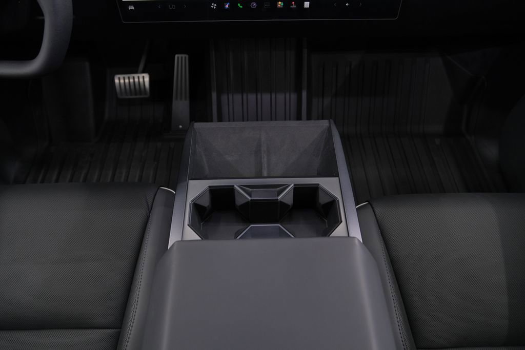 Used 2025 Tesla Cybertruck AWD Crew Cab image 65