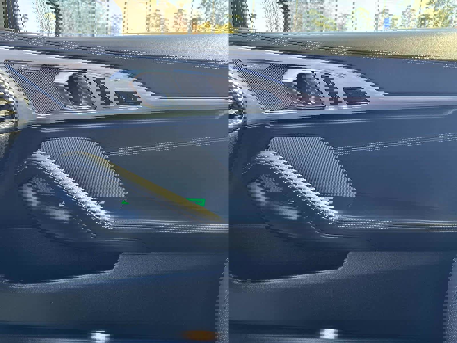 Used 2020 BMW 840i Convertible w/ Comfort Seating Package image 16