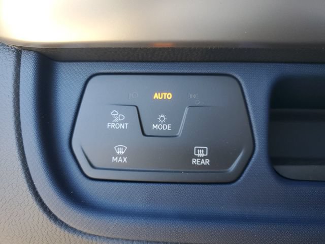 New 2025 Volkswagen ID. Buzz Pro S RWD image 26