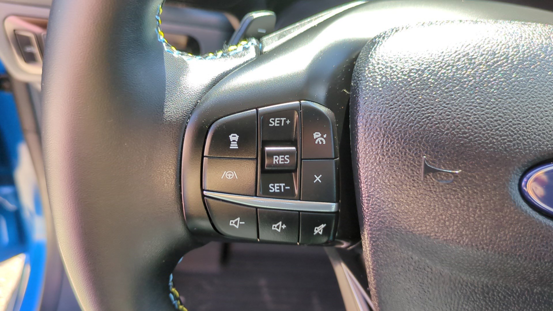 Used 2025 Ford Maverick Lobo AWD/4WD image 19