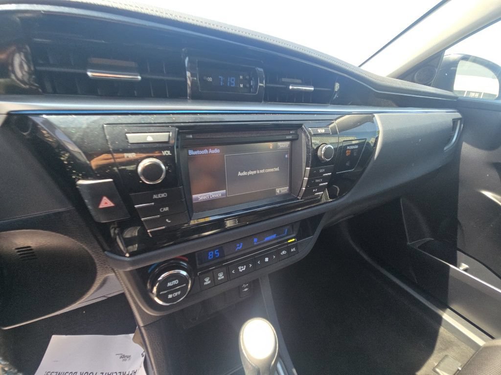 Used 2015 Toyota Corolla S FWD image 20