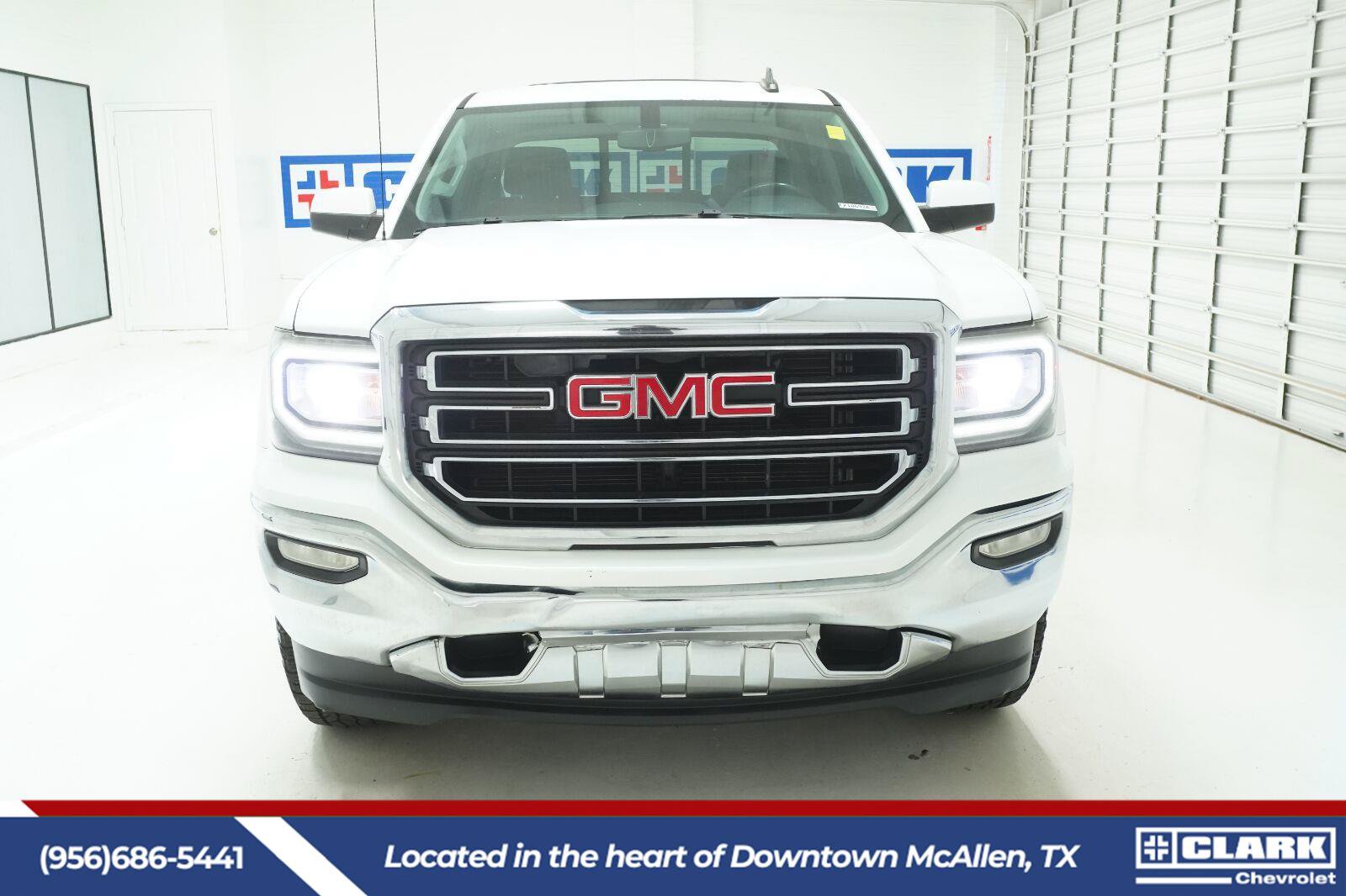 Used 2017 GMC Sierra 1500 SLE w/ SLE Value Package RWD image 2