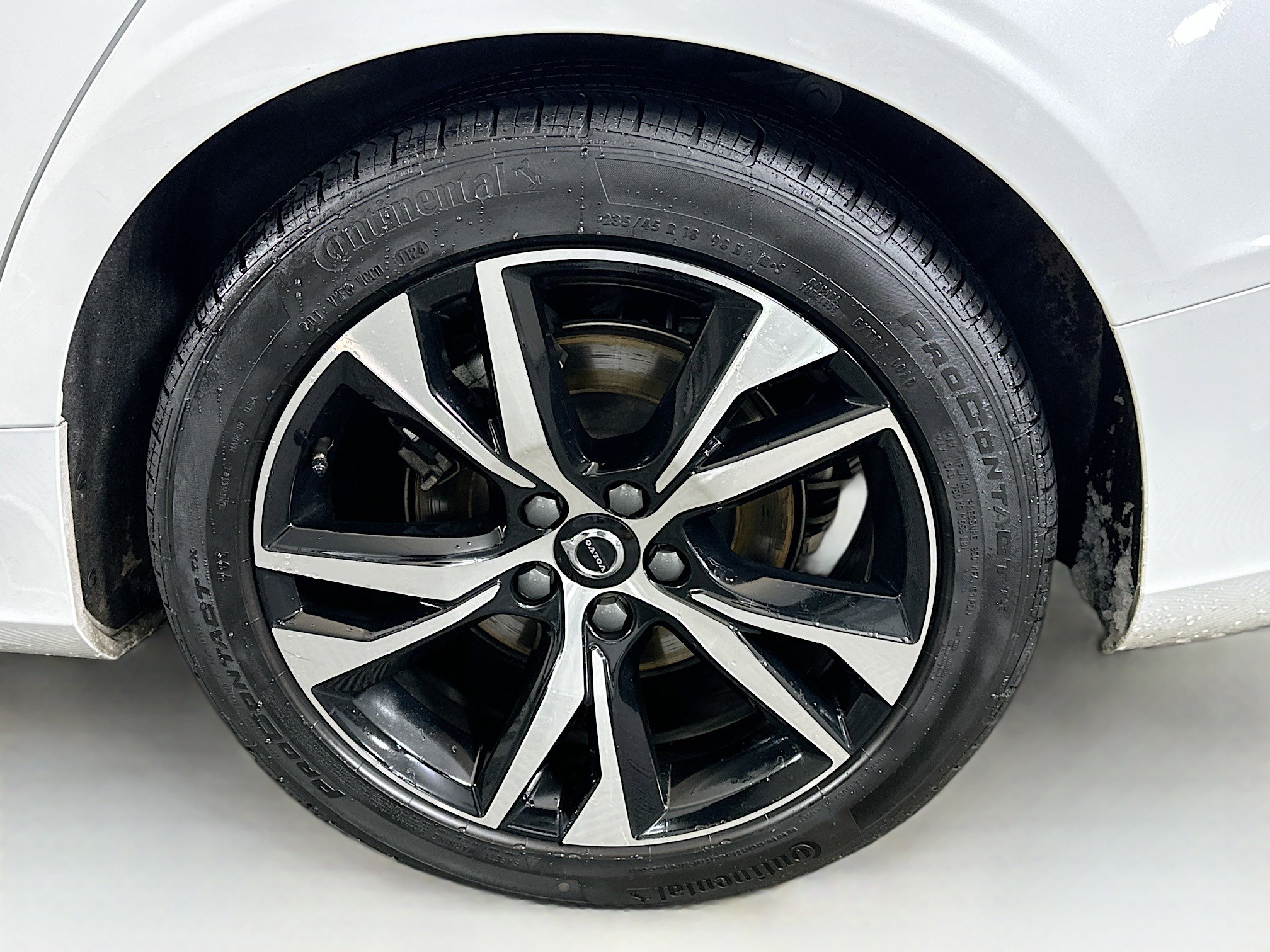 Used 2024 Volvo S60 B5 Core image 11