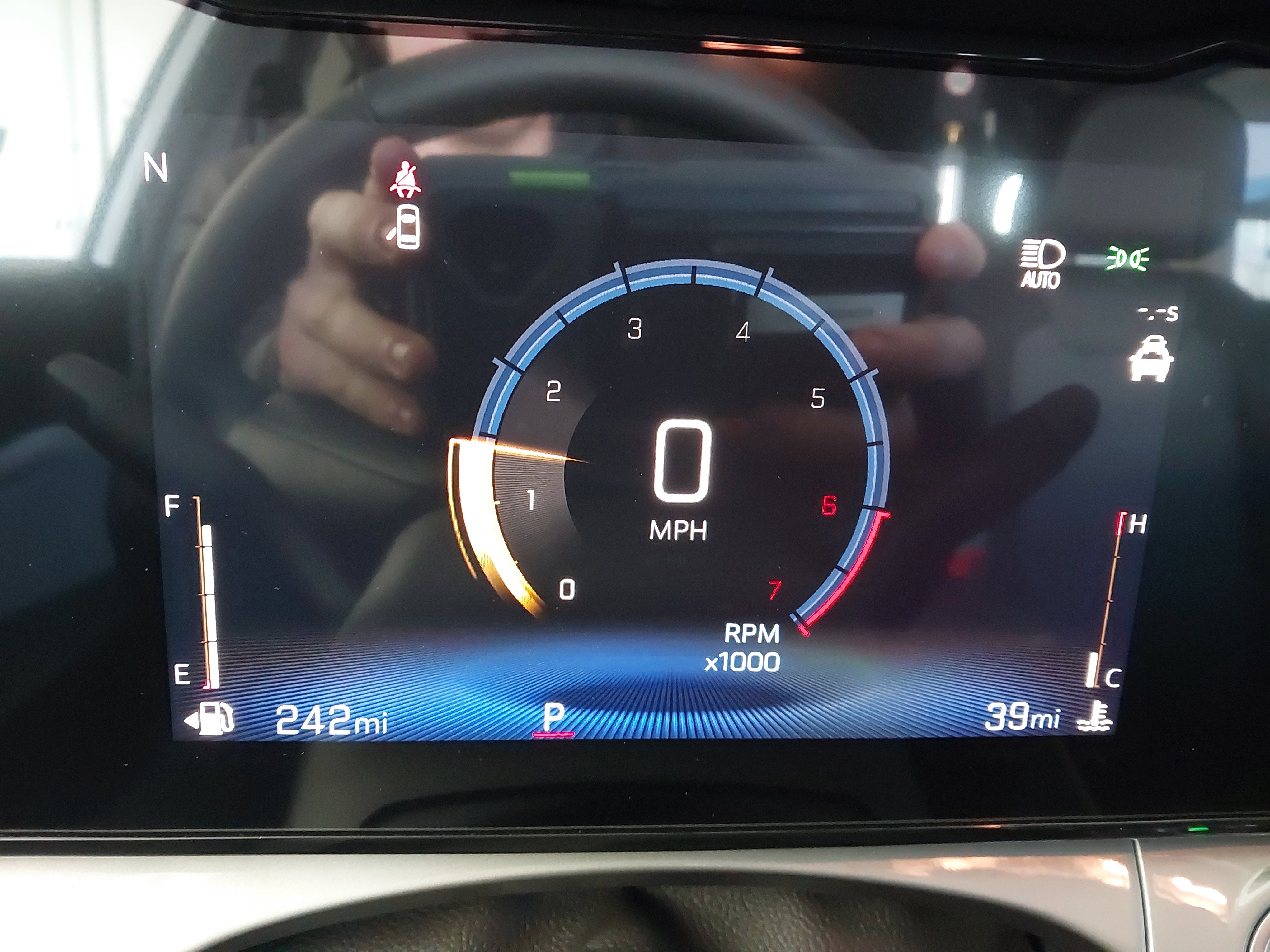 Used 2025 Chevrolet Trax LT w/ Driver Confidence Package FWD image 19