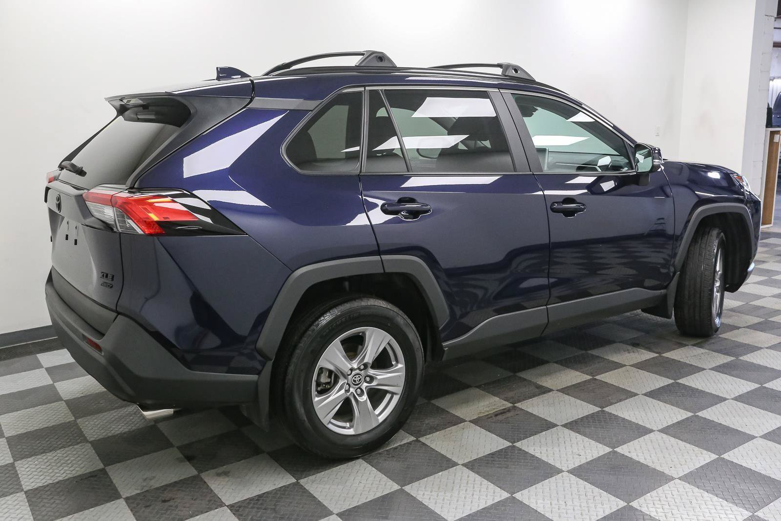 Used 2023 Toyota RAV4 XLE w/ Convenience Package AWD/4WD image 8