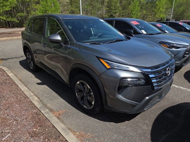 Used 2025 Nissan Rogue SV