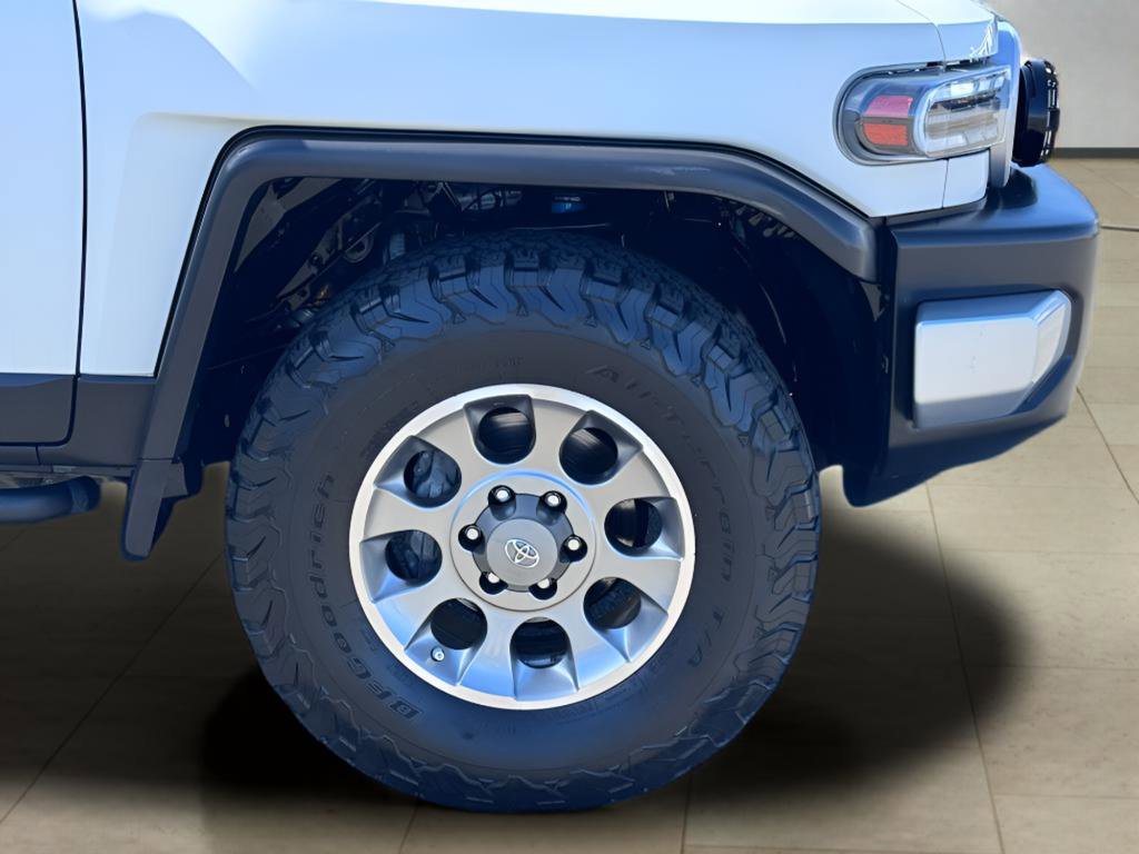 Used 2013 Toyota FJ Cruiser 4WD w/ Convenience Pkg image 40