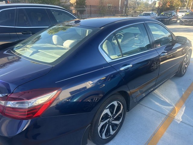 Used 2017 Honda Accord EX image 5