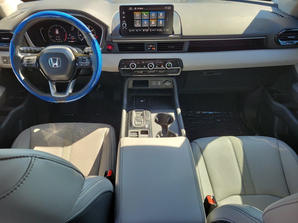 Used 2025 Honda Pilot EX-L image 10