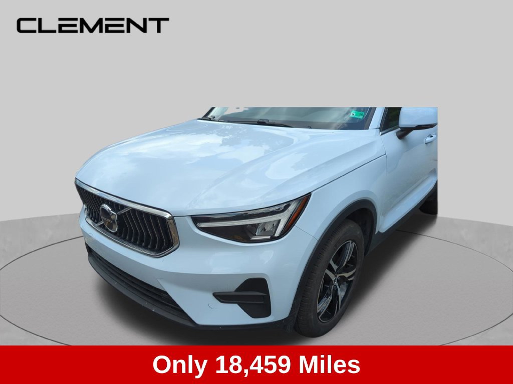 Used 2025 Volvo XC40 B5 Core AWD/4WD image 8